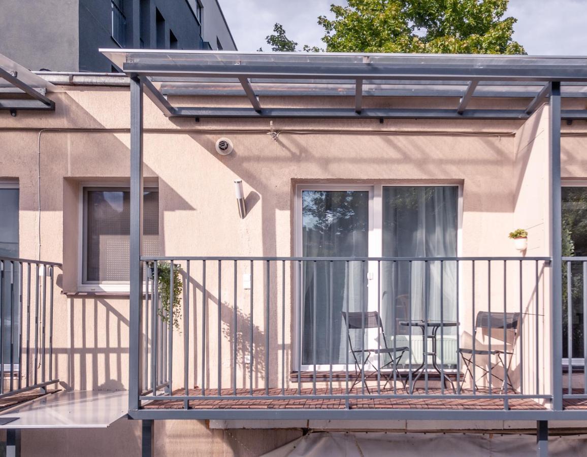 Alpetri Apartments カウナス エクステリア 写真