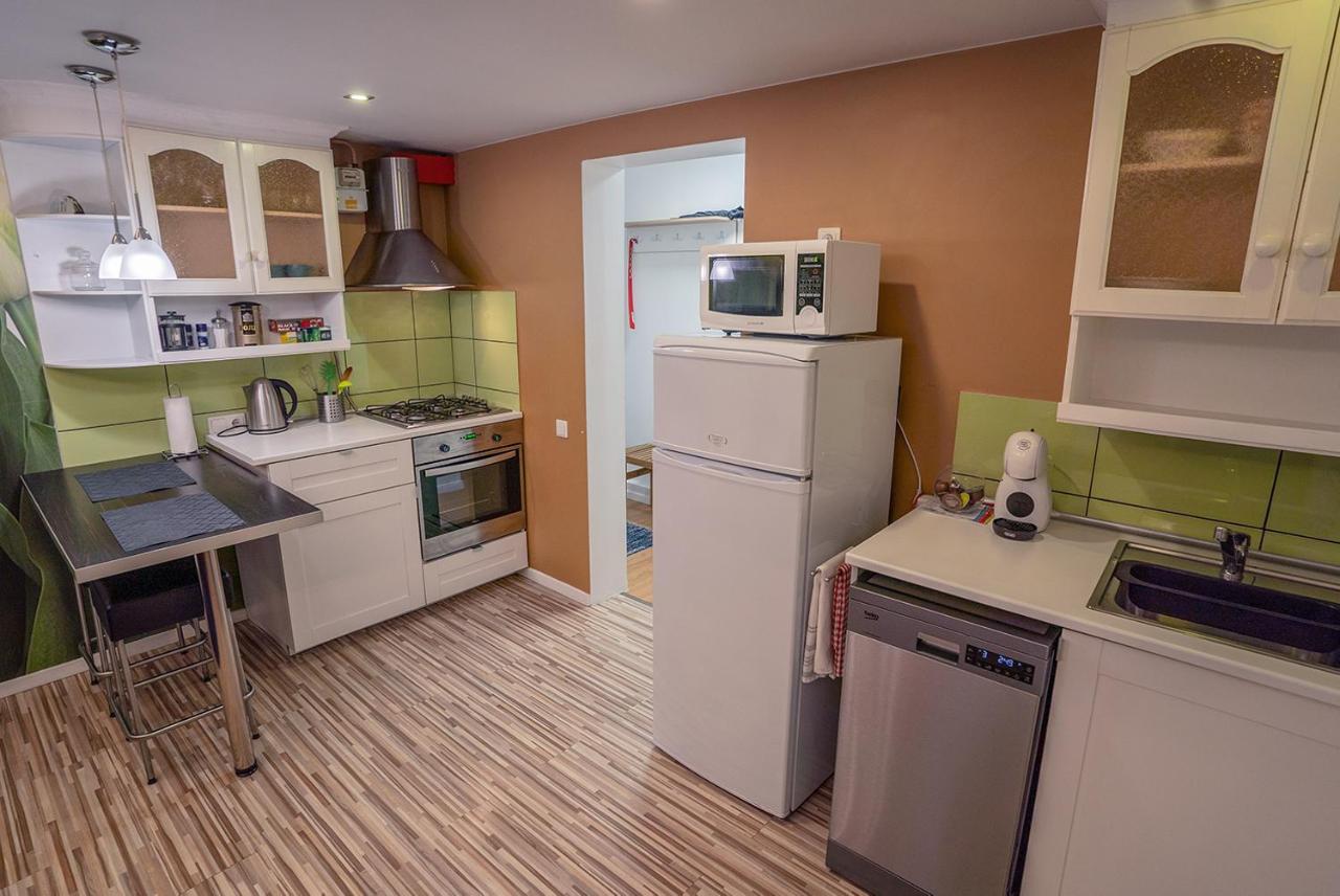 Alpetri Apartments カウナス エクステリア 写真